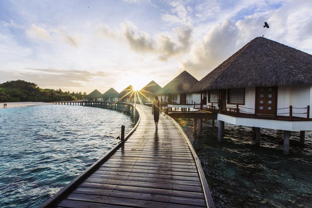 Adaaran Prestige Water Villas Меедхоо Экстерьер фото
