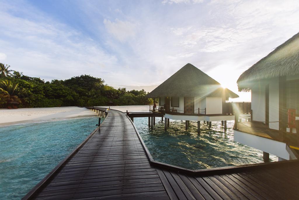 Adaaran Prestige Water Villas Меедхоо Экстерьер фото