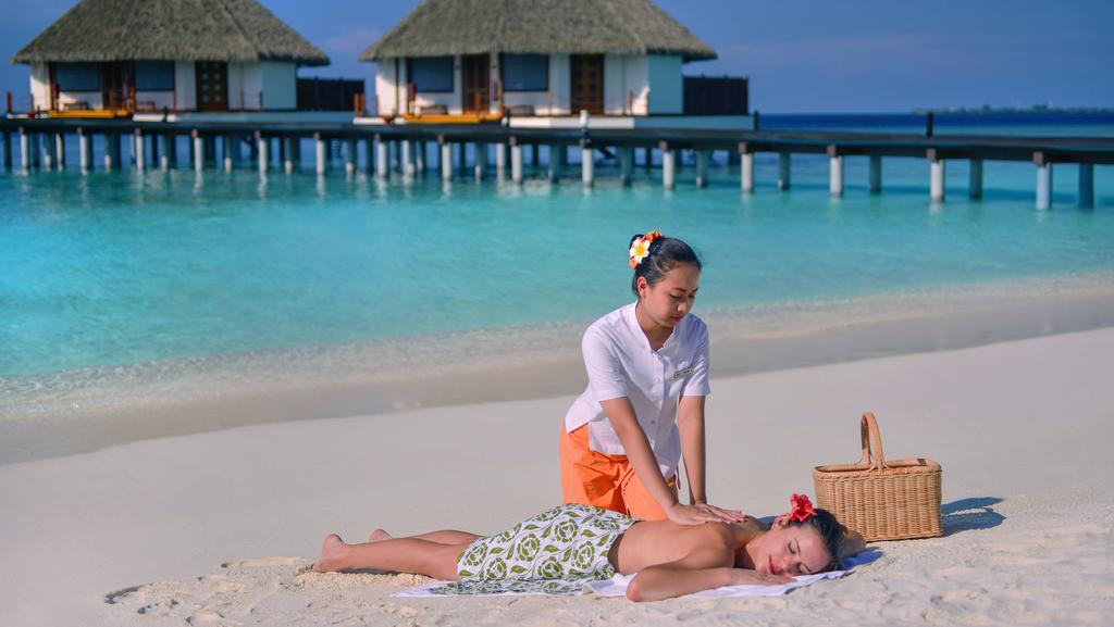 Adaaran Prestige Water Villas Меедхоо Экстерьер фото