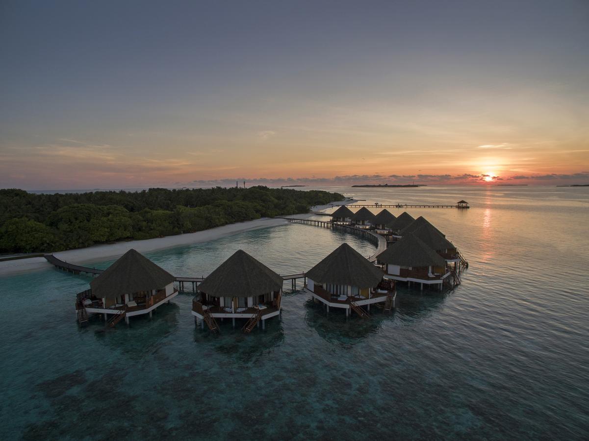 Adaaran Prestige Water Villas Меедхоо Экстерьер фото
