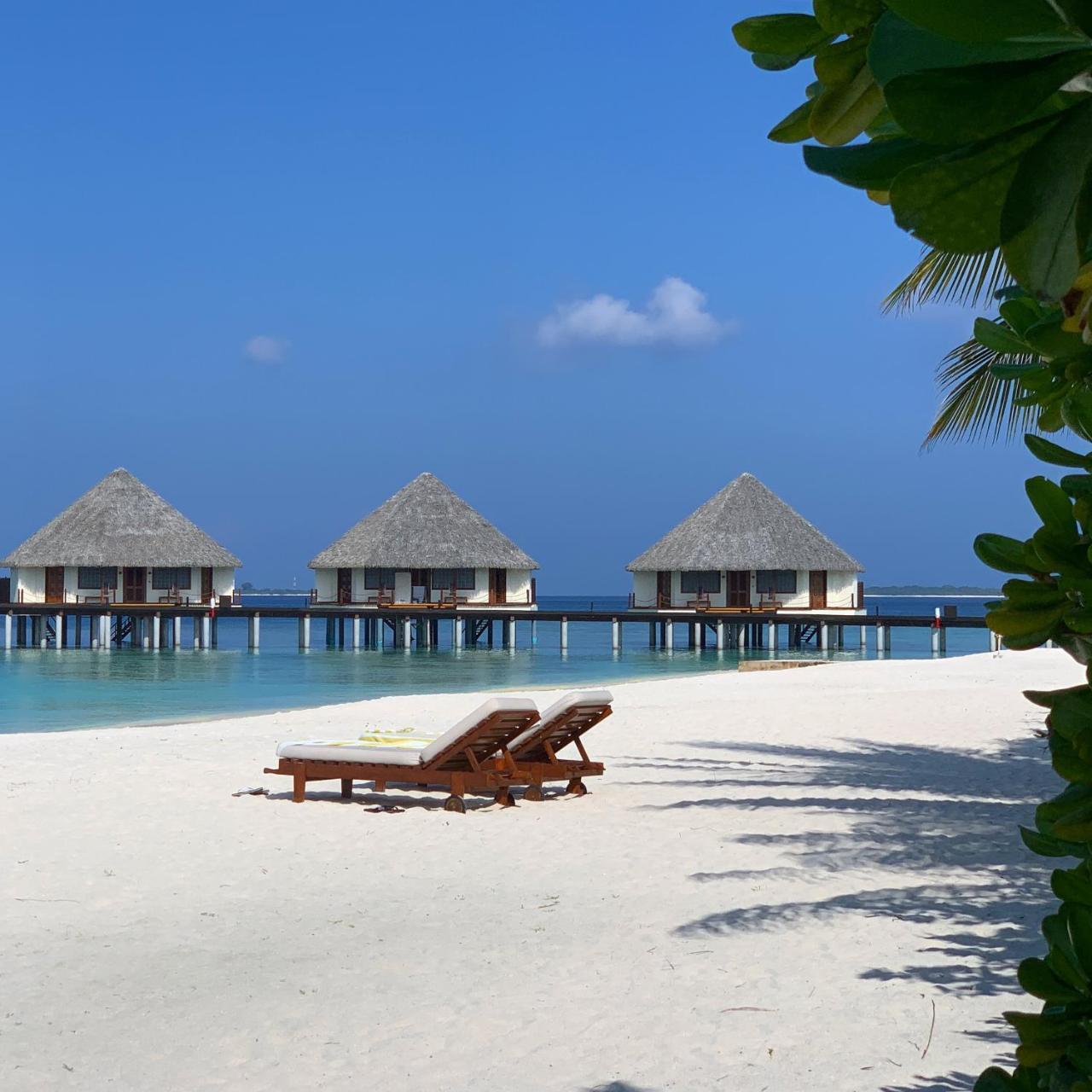 Adaaran Prestige Water Villas Меедхоо Экстерьер фото