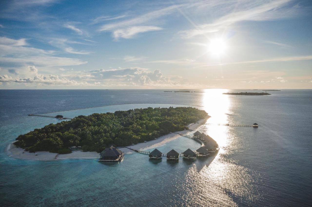 Adaaran Prestige Water Villas Меедхоо Экстерьер фото